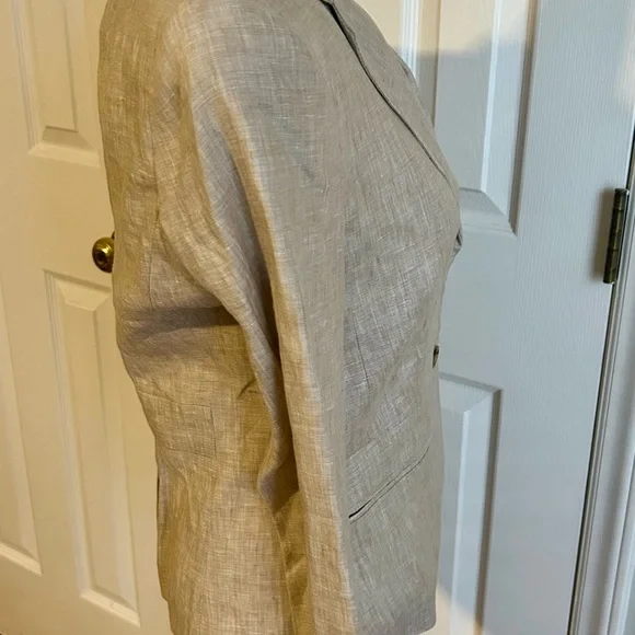 Banana Republic Linen Blazer - Picture 7 of 8